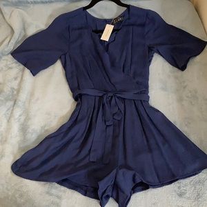 Francesca’s Collection Navy blue romper waist tie